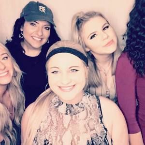 Meet your Posher, Katie